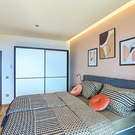 Ziganto Villa *